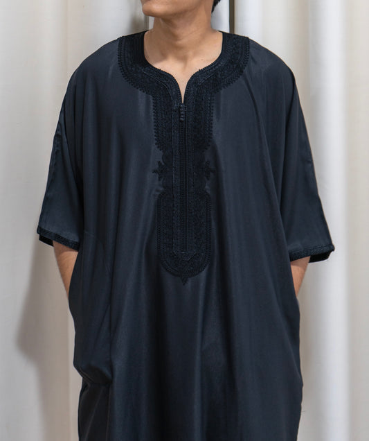 Maghrebi Thobe — Caviar Black