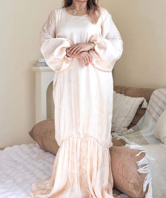 Nóur Abaya — Light Champagne (Organza)